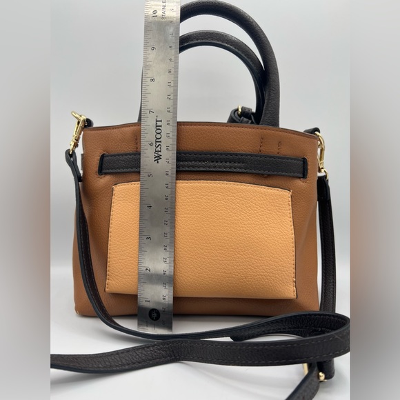 🌺REED Boxer Belted Small Satchel🌸🌺 - Picture 9 of 16